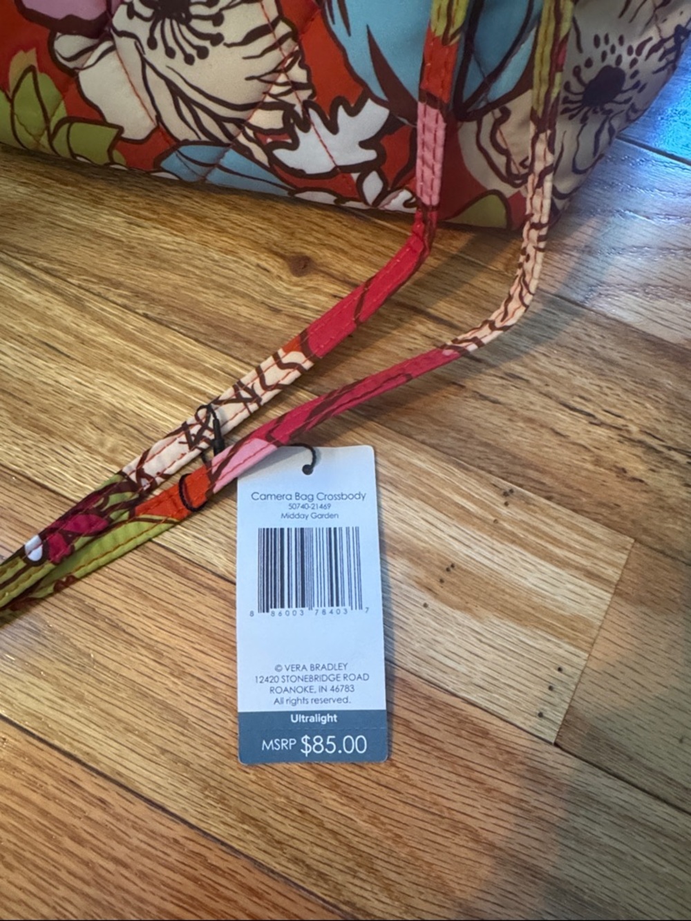 NWT Vera Bradley Camera Bag
Crossbody Midday Garden Ultralight Small Purse - Picture 8 of 8